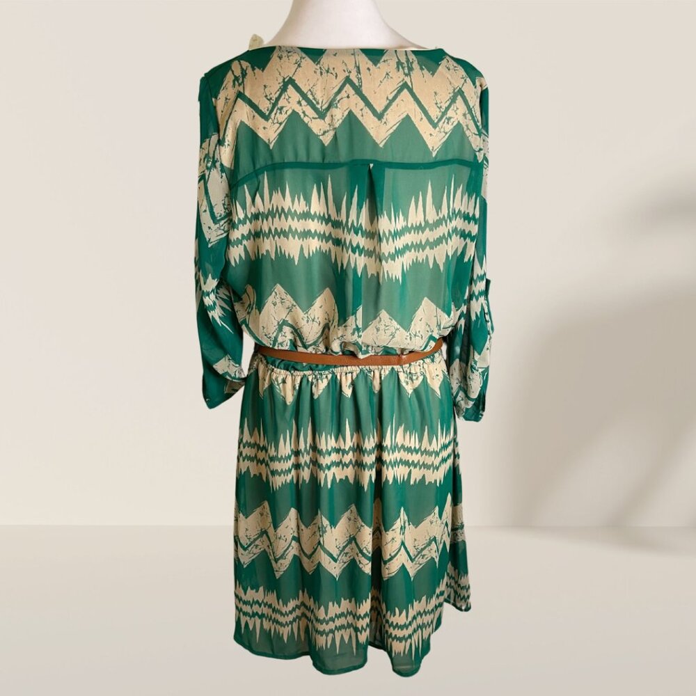 Peach Love California Green Chevron Print Dress w/ Belt β Size XL - Picture 3 of 7